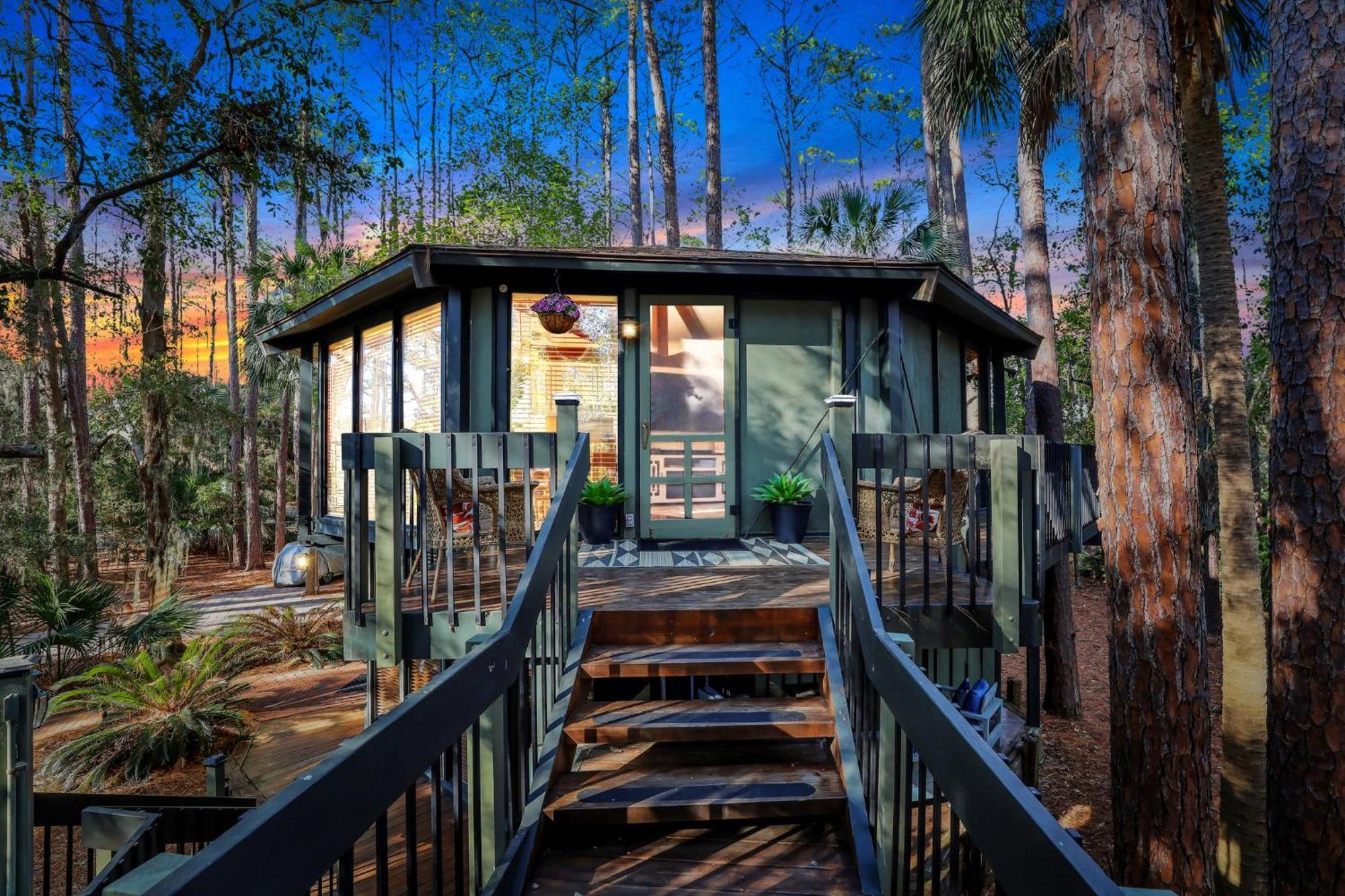 فيلا A Magical Treehouse By The Sea! هيلتون رئيس جزيرة المظهر الخارجي الصورة